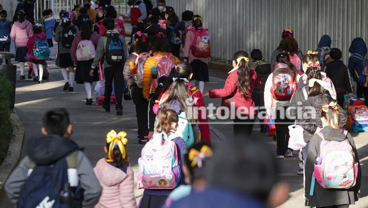Escuelas de 40 municipios de Puebla alistan regreso a clases presenciales
