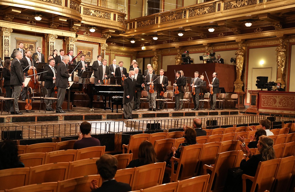 Reanuda conciertos Filarmónica de Viena con medidas de distanciamiento