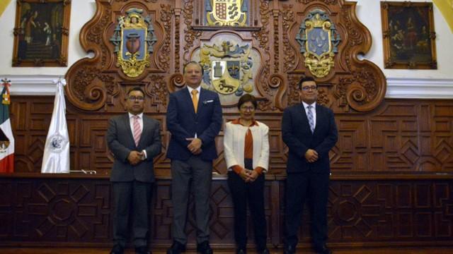 Presenta Fernando Morales plan de gobierno en Consejo Universitario BUAP