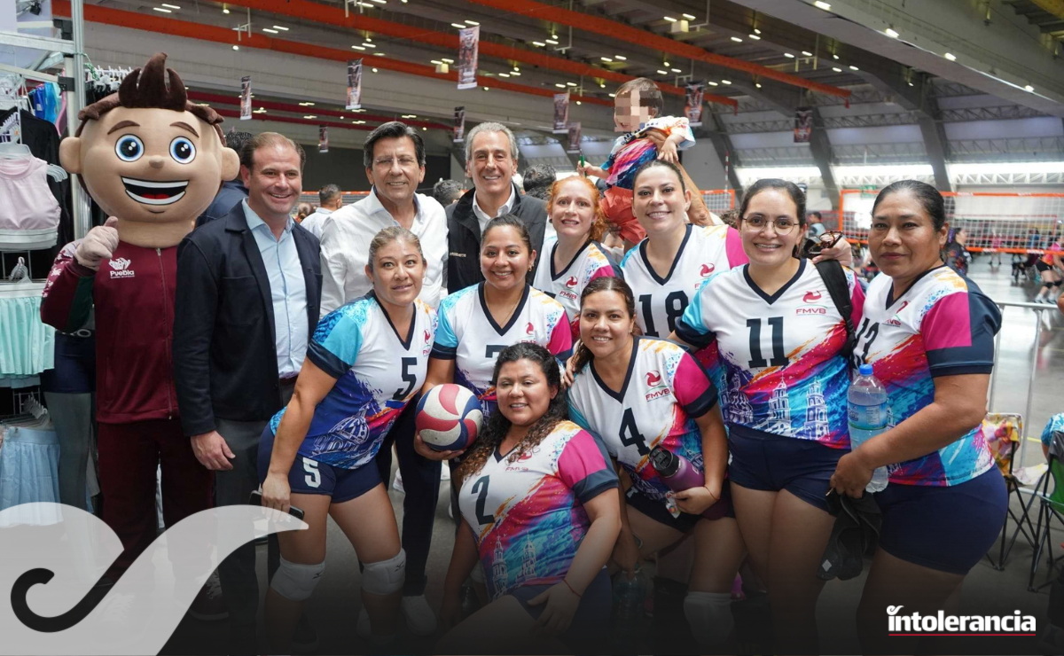 Inauguran el Festival Máster de Voleibol en la capital poblana