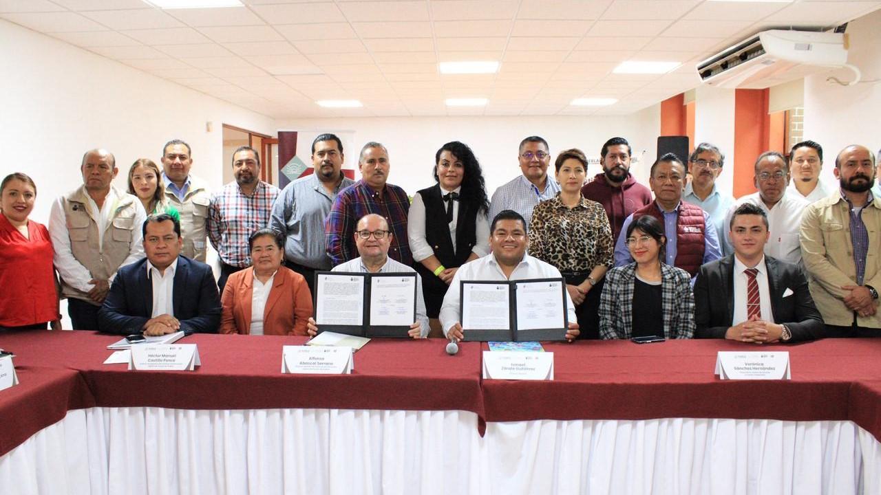 Fortalece IEDEP desarrollo académico de estudiantes en Puebla
