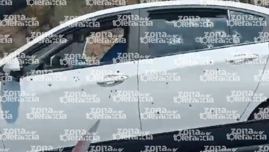 Ejecutan a balazos dos hombres a
bordo de un automóvil en Acatlán de Osorio