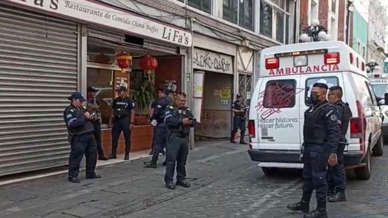 Muere hombre en restaurante cerca del zócalo de Puebla capital